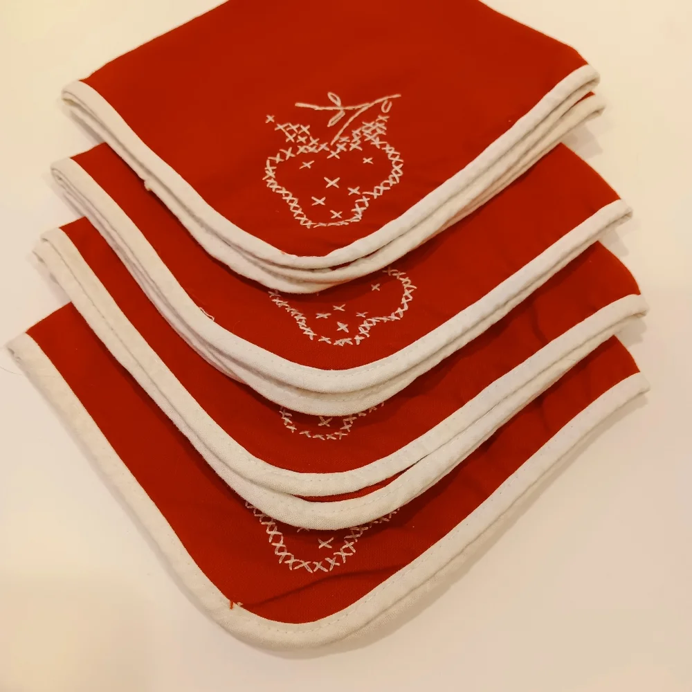 Vintage 1960s Strawberry Tea/Luncheon Napkins Set of 4